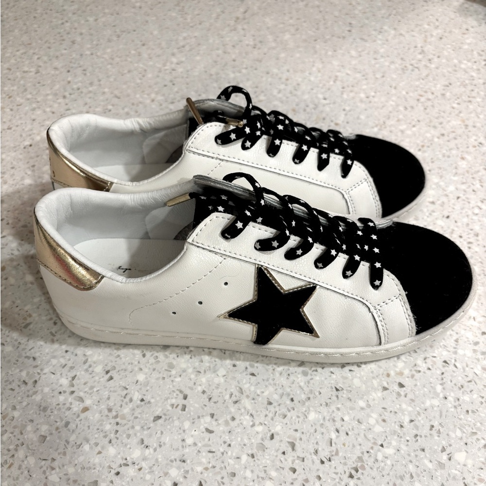 Fashionable and Stylish Womens Sneaker- Vintage Havana